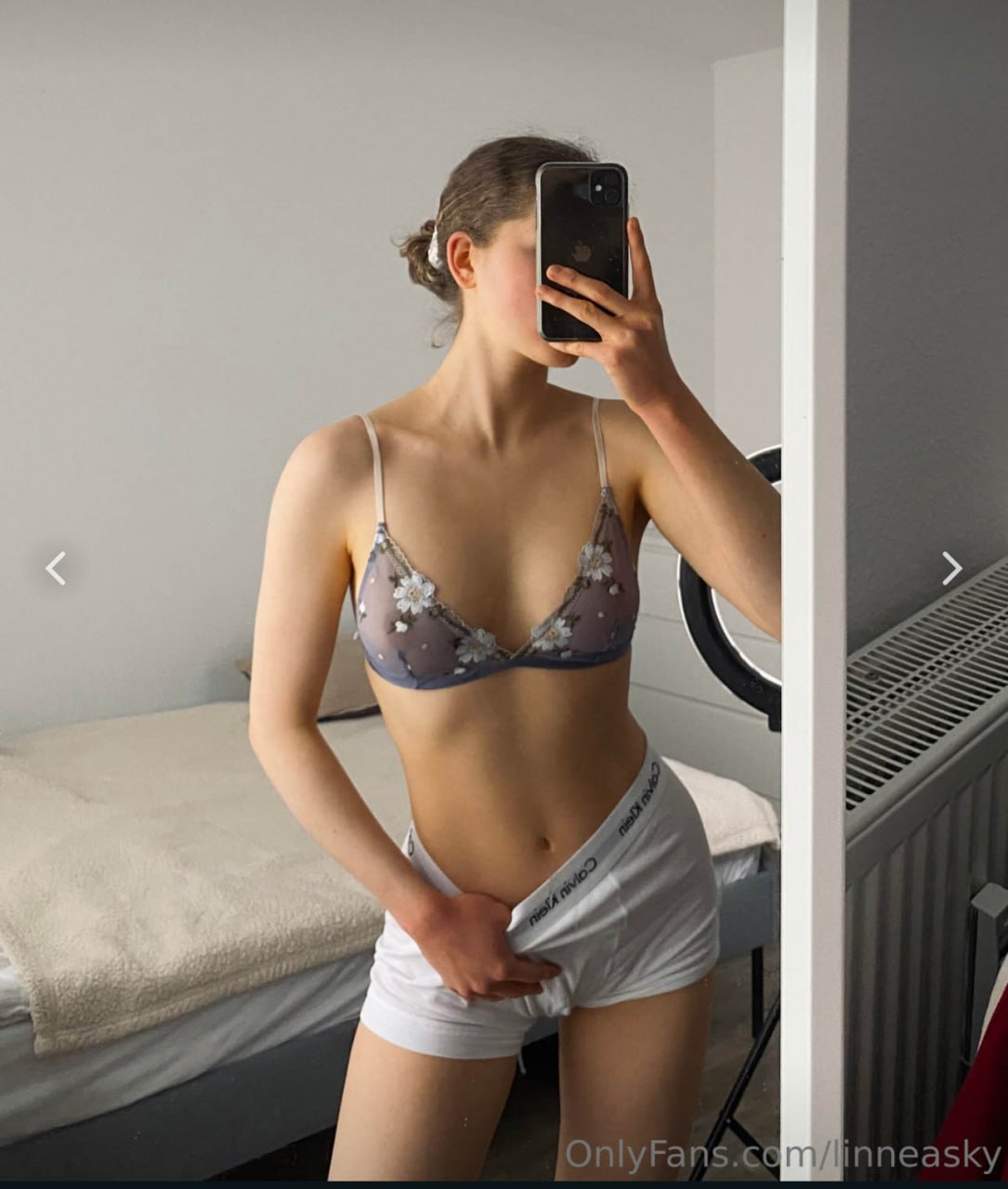 LinneaSky Onlyfans  – Shower Body In Mirror