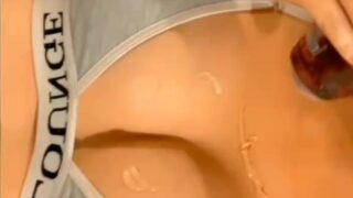 Mikafans Onlyfans  – Rubbing Herself With Oil