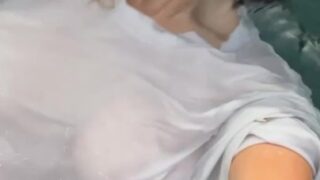 Anna Malygon (@Maligoshik.a) s Onlyfans – Nipples In Pool