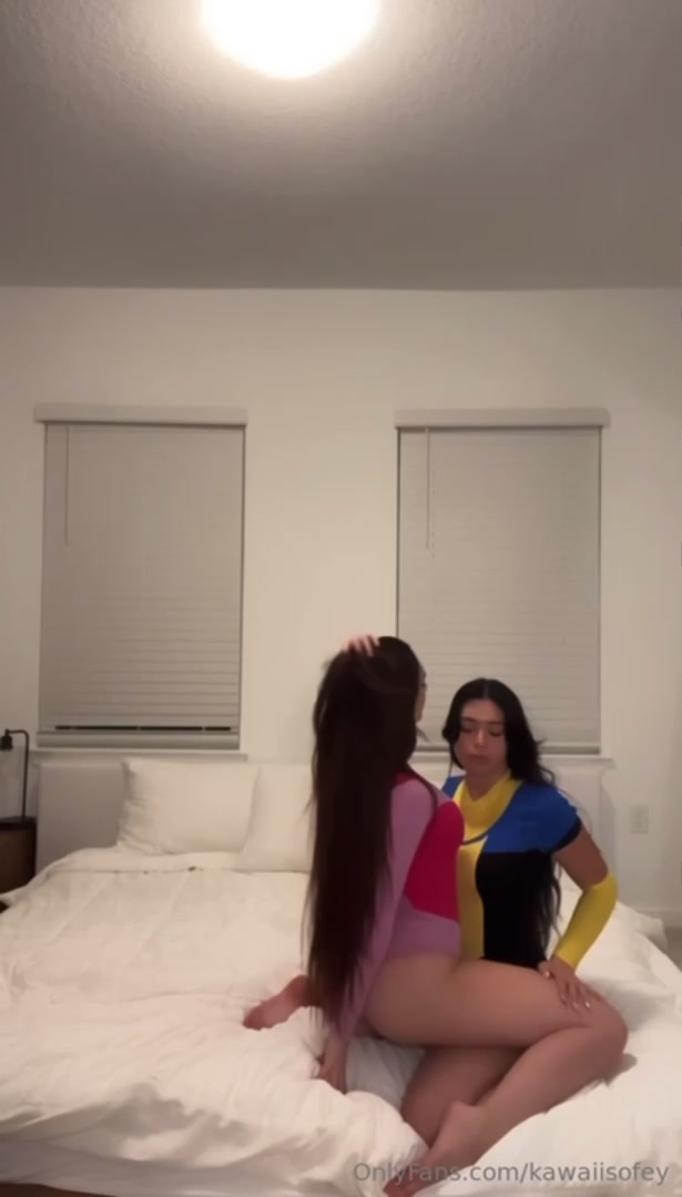 Aishah Sofey Rubbing Pussy On Bed With GF Hot Video